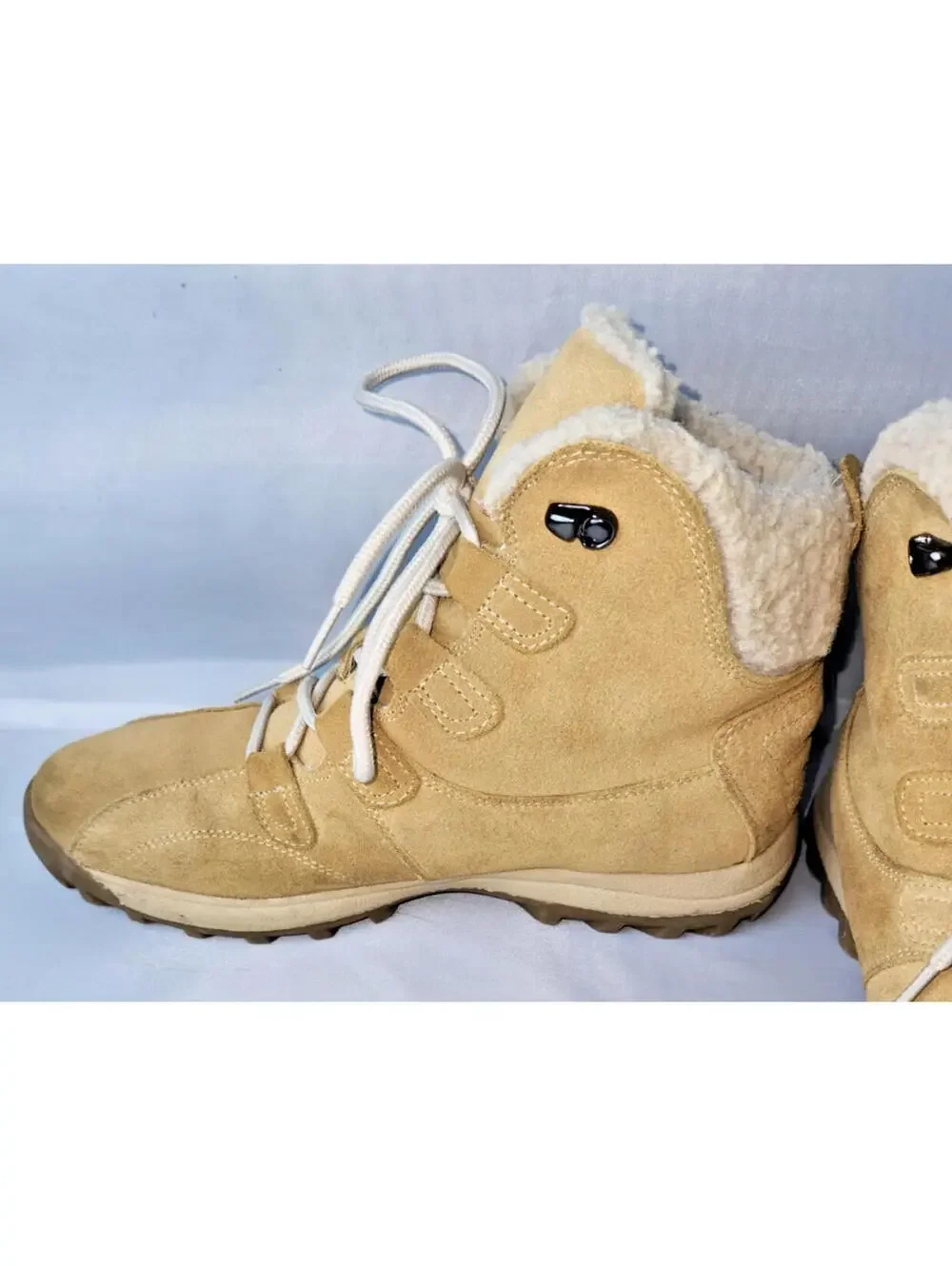 Dr. Scholls Women's Winter Boots with Sherpa Lining Tan Suede Size 10